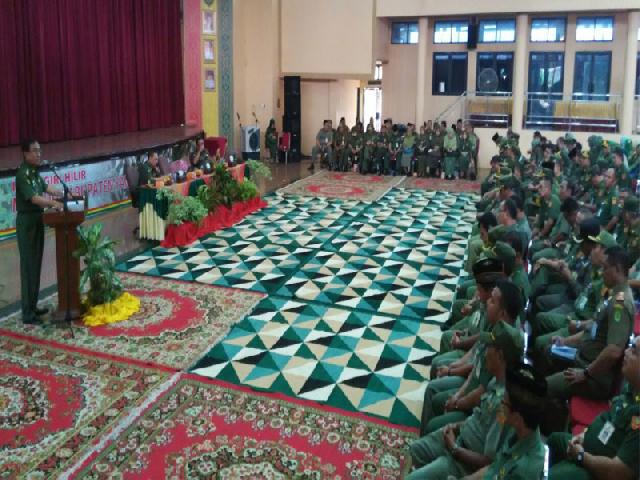 HM.Wardan Taja Rakor Awal Tahun 2016 seluruh SKPD dan Sertijab Eselon II dilingkungan Kab.Inhil