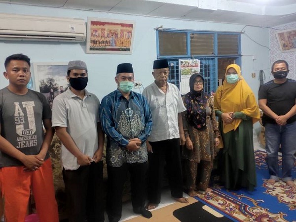 Turut Berduka Cita, Ketua DPRD Pekanbaru Kunjungi Rumah Korban Pesawat Jatuh Siriwjaya Air