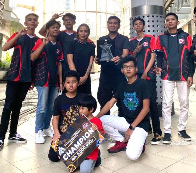 Graviz Esport Asal Pekanbaru Juara Esport Mobile Legends Competition ANTV