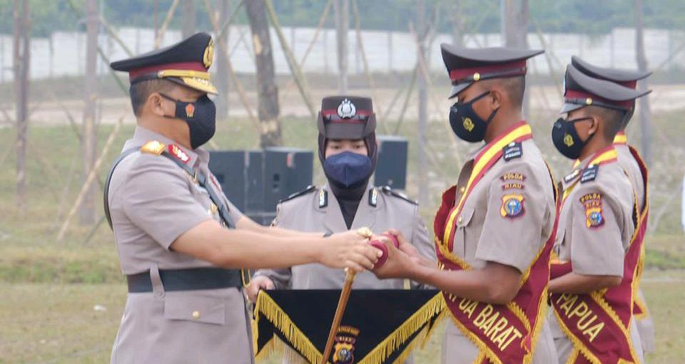 Lantik 449 Bintara Polisi, Kapolda Riau: Jadilah Polisi Yang Bermanfaat