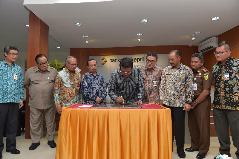 Bank Riau Kepri Tanjung Uban Resmi Gunakan Gedung Baru