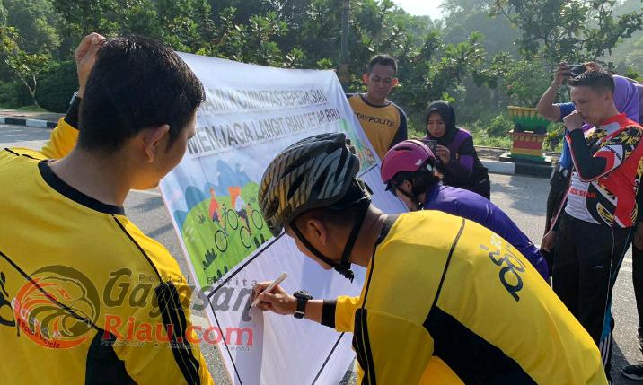 Polres Siak bersama Komunitas Sepeda Menjajal Kelola Alam Gelar Gowes Bersama