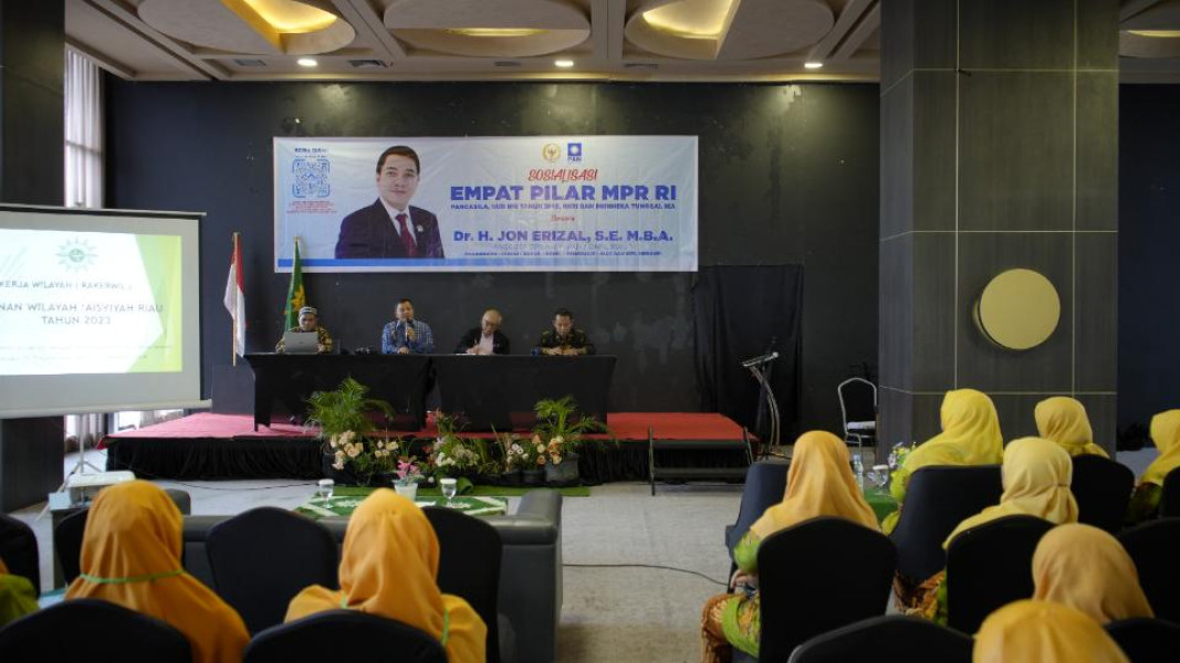 Anggota Komisi VI DPR RI Jon Erizal Sosialisasi 4 Pilar Kebangsaan Bersama Kader Nasiatul Aisiyah Riau