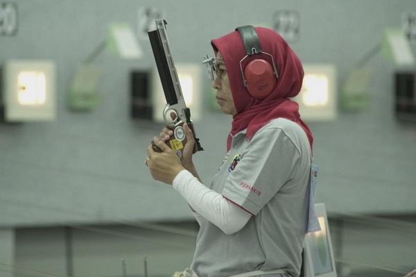 Raih Peringkat II Kejurnas Menembak Sriwijaya Open 2018, AKBP Bary Agustini Said Harumkan Nama Polda Riau