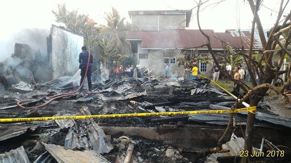 Sabtu Dinihari Dua Rumah Warga Kuansing Dilalap Si Jago Merah Kerugian Capai 300 Juta
