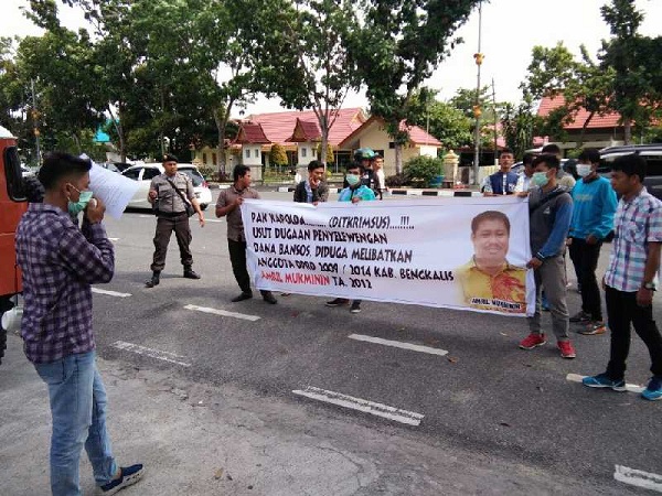 Dugaan Korupsi Bansos Bupati Amril Mukminin, Polda Riau Diminta Usut Tuntas