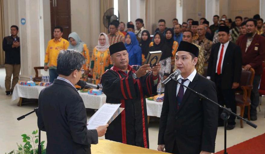Edy Safwannur Lantik M Irfan A Indra Putra Sebagai Wakil Ketua Yayasan Tasik Gemilang Unisi