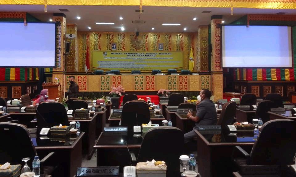Rapat Paripurna Pemberhentian Walikota dan Wawako Pekanbaru Akhirnya Terlaksana