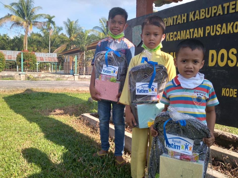 Bantuan Pendidikan Rumah Yatim untuk anak-anak di Dosan Riau