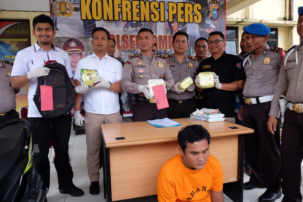 Polresta Pekanbaru Laksanakan Konfrensi Pers Pengungkapan 4 Kg Sabu