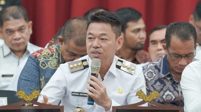 Afrizal Sintong Calon Bupati Rohil Tak Ambil Pusing dengan Trik Kotor Politik yang Terjadi