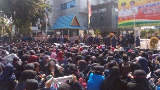 Demo di Kantor Bupati Bengkalis, Mahasiswa: Seperti Tak Ada Keadilan Soal Pembagian Beasiswa