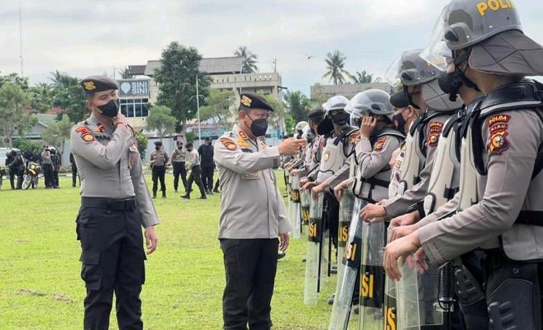 Siagakan 1.161 Personel Pengamanan Unras Mahasiswa di Kantor DPRD Riau