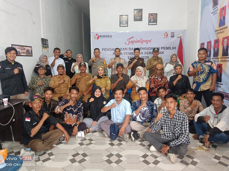 Anggota Bawaslu Hadiri Sosialisasi Pengawasan Partisipatif dan Pendidikan Pemilih kecamatan Sinaboi