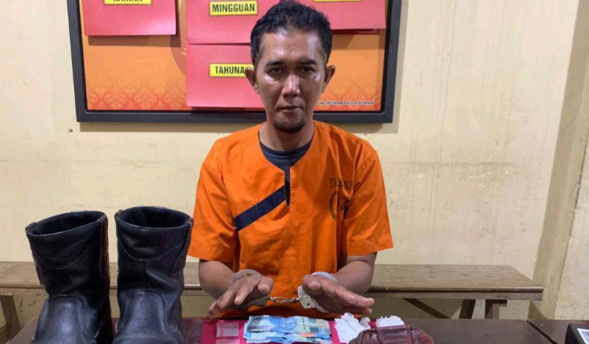 Simpan Narkoba Dalam Kaos Kaki, Alex Diringkus Polsek Peranap