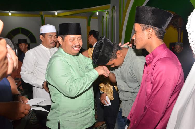 Bupati Amril Open House di Hari Pertama Idul Fitri