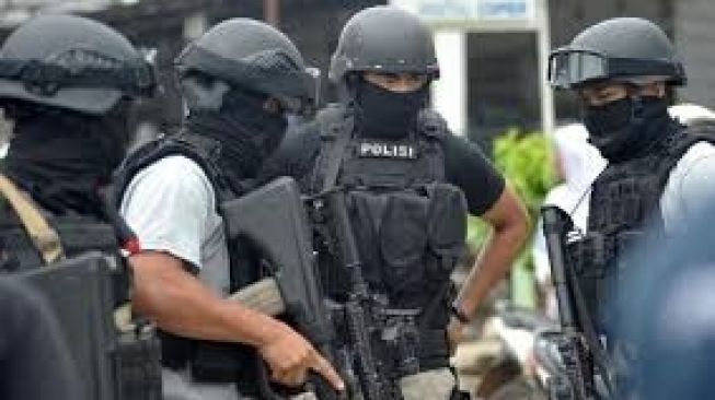 Densus 88 Tangkap Terduga Teroris di Pekanbaru