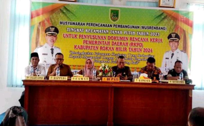 Asisten III Pemkab Rohil Buka Musrenbang di Kecamatan Tanah Putih