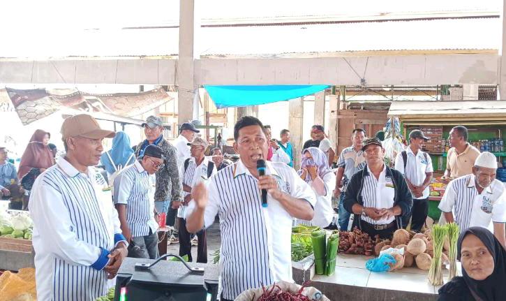 Relawan Bijak Bermarwah Blusukan di Pasar Jalan Bintang, Pedagang Menangis