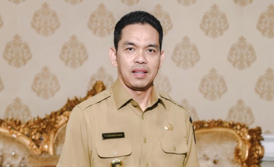 Kepedulian Tinggi Pencegahan ATM, Pj Bupati Inhil Erisman Yahya Diberikan Penghargaan Oleh Asosiasi Dinas Kesehatan Indonesia