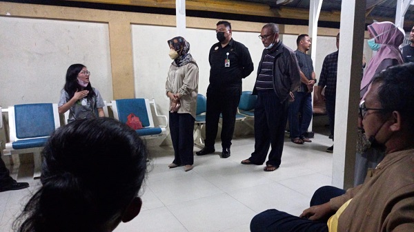 Pasien Bertarung Nyawa, Karyawan RSUD Arifin Ahmad Malah Sepele, Keluarga  Mengamuk