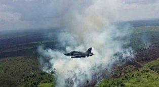 Pemprov Riau Minta Bantuan Helikopter ke BNPB untuk Tangani Karhutla