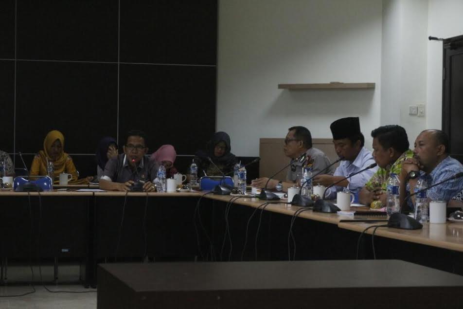 Komisi I DPRD Inhil Undang SKPD Terkait Soal Lem Kambing Salahgunakan Untuk Mabok