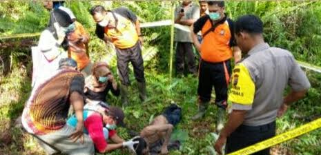 Masyarakat Inhil Digegerkan Penemuan Mayat Didalam Kebun Kelapa