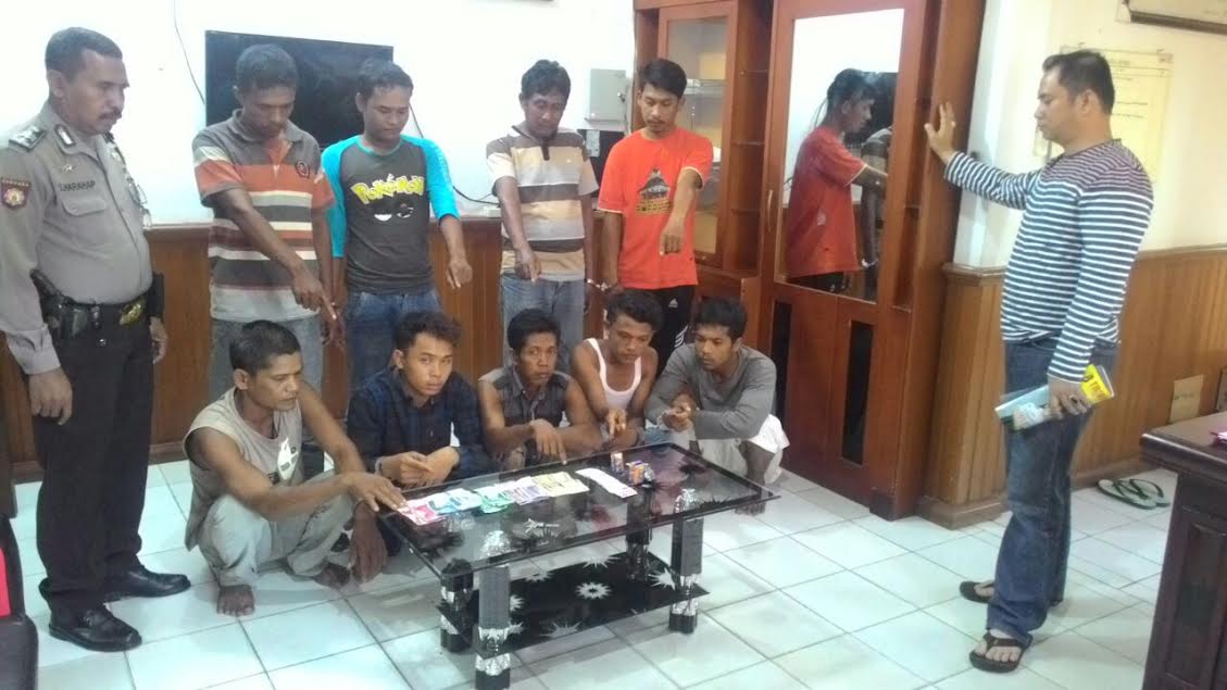 Sembilan Warga Kampar Ditangkap Main Judi, 3 Diantaranya Pegawai BUMN