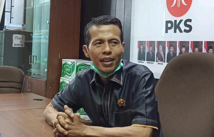 Pasar Induk Tak Kunjung Rampung, Rois: Pengerjaan Berlarut-larut