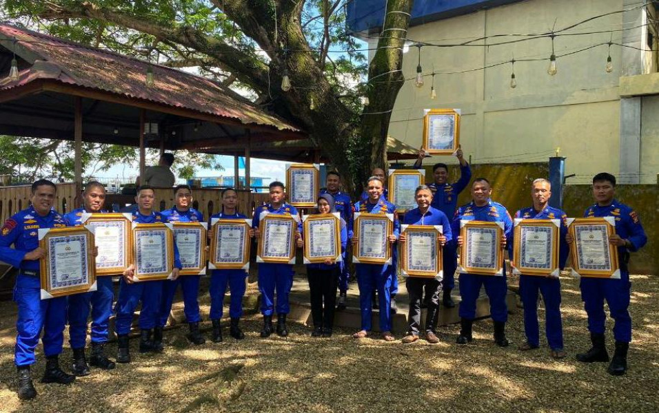 Berhasil Gagalkan Penyelundupan Baby Lobster, Sat Polairud Polres Inhil Terima Penghargaan dari Polda Riau