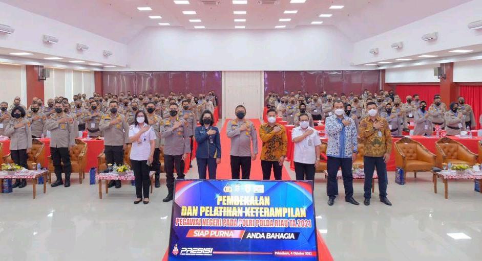 Masuk Usia Pensiun, Pegawai Negeri Polri Riau Ikuti Pelatihan Ketrampilan
