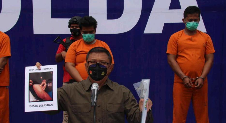 Polda Riau Tangkap Pelaku Pembakaran Mobil
