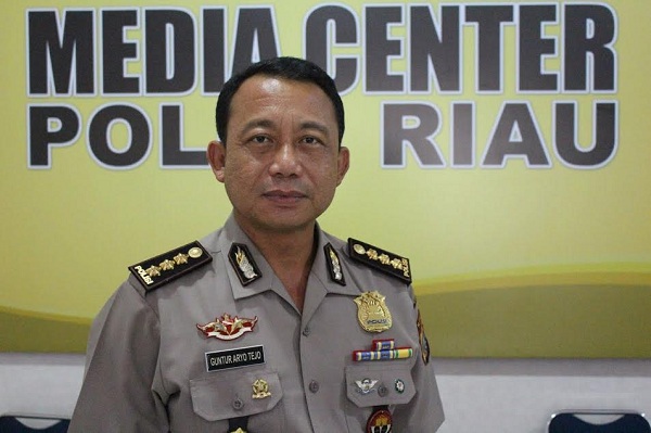 Polda Riau Berangkatkan 101 Personil Brimob Ke Papua