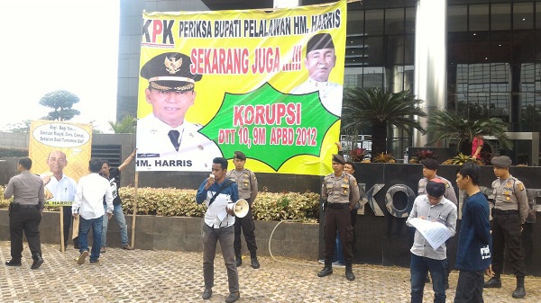 Demo KPK, JP2K : Periksa HM Harris, Bupati Pelalawan Terduga Korupsi Rp.10,9 M