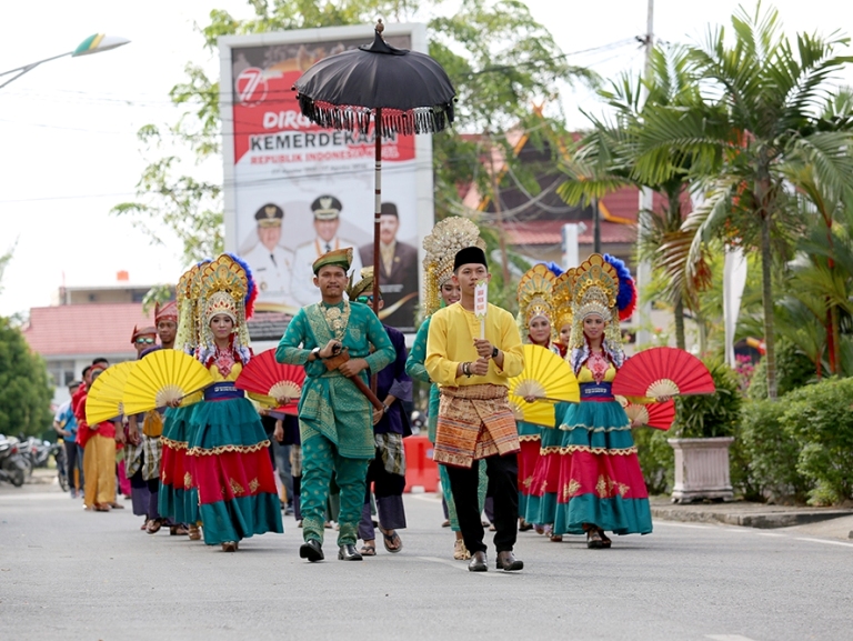 Bupati Buka Secara Resmi Acara Indragiri Hilir Culture Carnival 2016