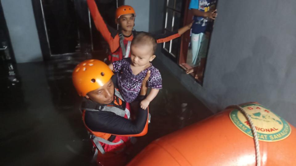 Banjir 2 Meter Merendam Kelurahan Maharatu Pekanbaru