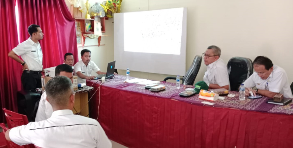 Asisten I Rohil Buka Rapat Batas Kepenghuluan dan Kelurahan di Wilayah Kecamatan Bangko
