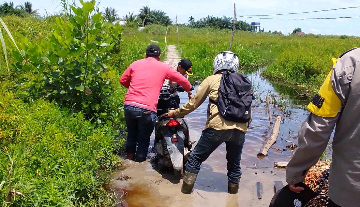 Air Kiriman PT SAGM Bikin Masyarakat Kuala Sebatu Menangis
