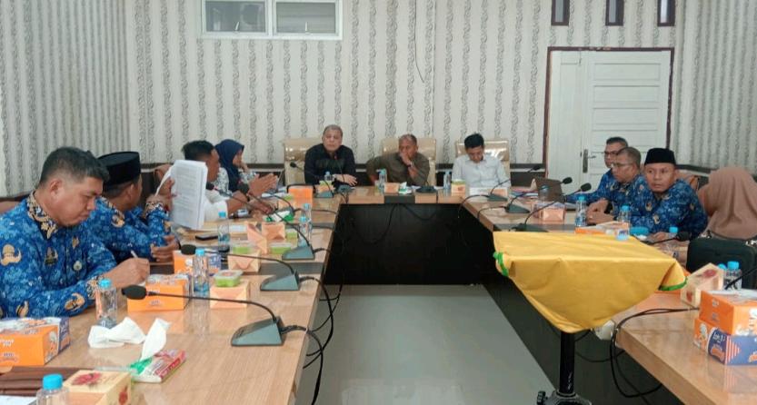 Bapemperda DPRD Rohil Gelar Rapat Bersama OPD Terkait