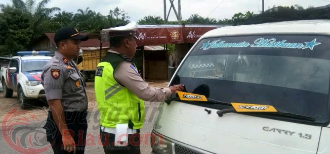Stiker Himbauan Keselamatan Berlalulintas Wilayah Hukum Polres Kampar
