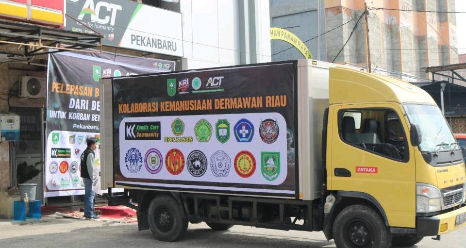 ACT Riau Kirim Bantuan Logistik ke Korban Erupsi Gunung Semeru
