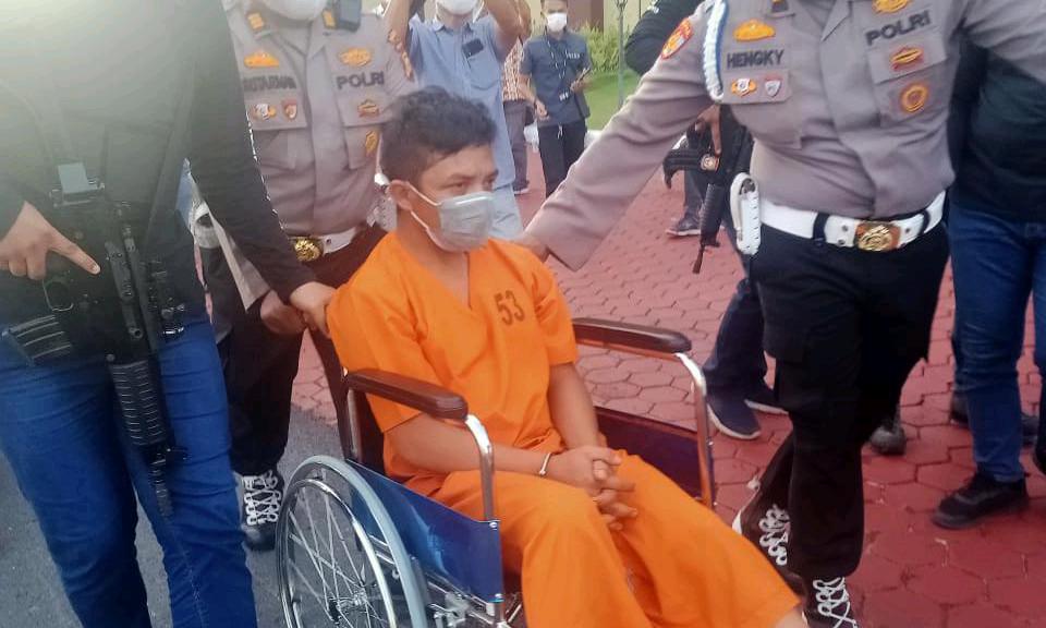 Rekonstruksi Pembunuhan Wanita Hamil Dikubur Dalam Septic Tank