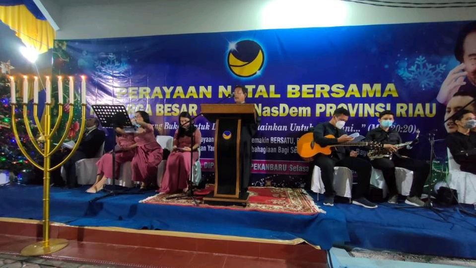 DPW Partai NasDem Riau Serahkan Bantuan ke Panti Asuhan Elshadai