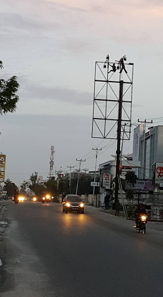 Bangunan Papan Reklame Sudah Marak Seperti Sampah, Wako Pekanbaru Murka