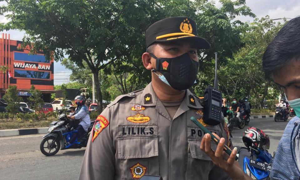 Aksi Unjuk Rasa Mahasiswa Tolak Kebijakan PPKM di Riau Dibubarkan Polisi