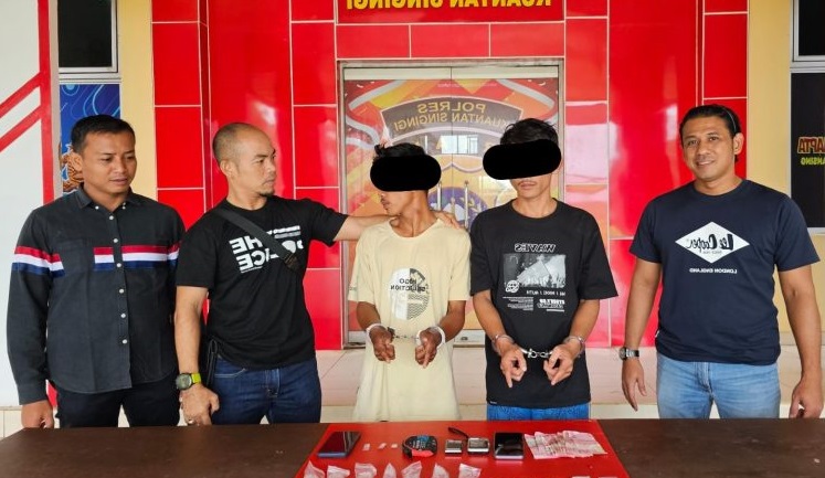 Tim Mata Elang Satnarkoba Polres Kuansing Bekuk Dua Pengedar Narkoba