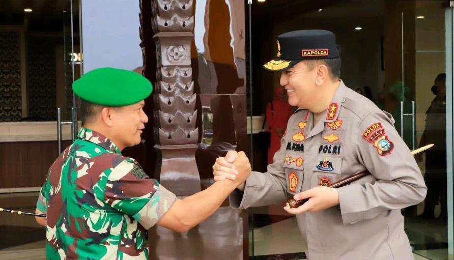 Pangdam I BB Kunjungi Mapolda Riau