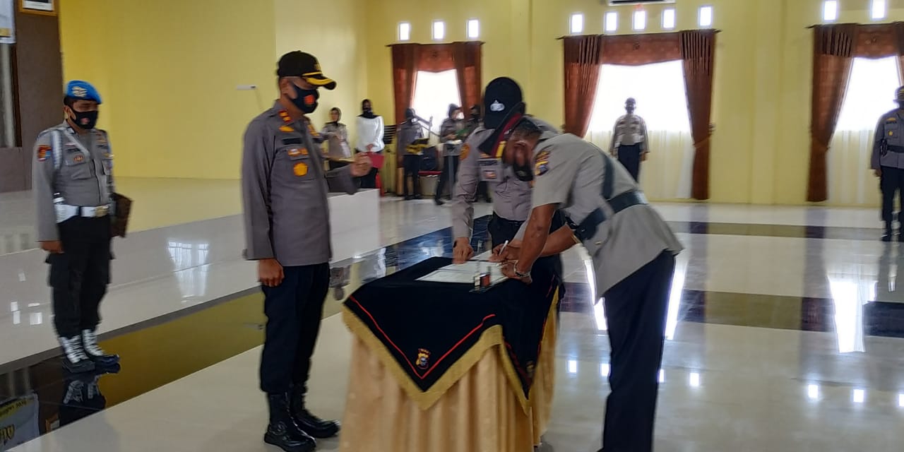 Upacara Sertijab Kapolsek Tambang dan Kapolsek Perhentian Raja