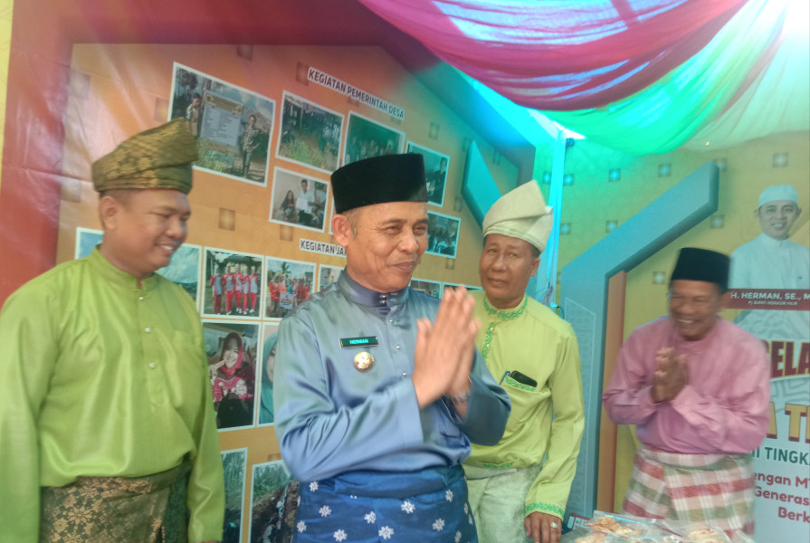 Pj Bupati Inhil Apresiasi Tampilan Hasil Olahan dan Kerajinan di Bazar MTQ ke-28 Gaung